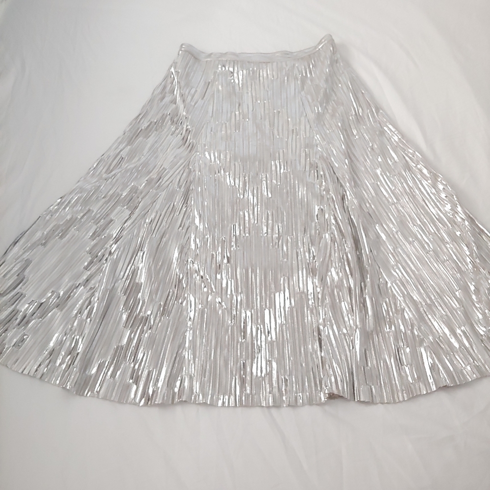Anthro Maeve. Metallic pleated midi/maxi skirt. - Picture 3 of 11